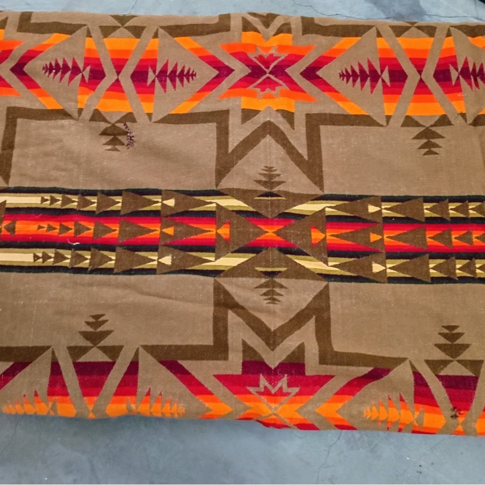 Pendleton  Native American Geometric Patterned Blanket in Brown and Red